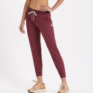 Vuori Lux Rib Performance Jogger, Desert Rose,size small